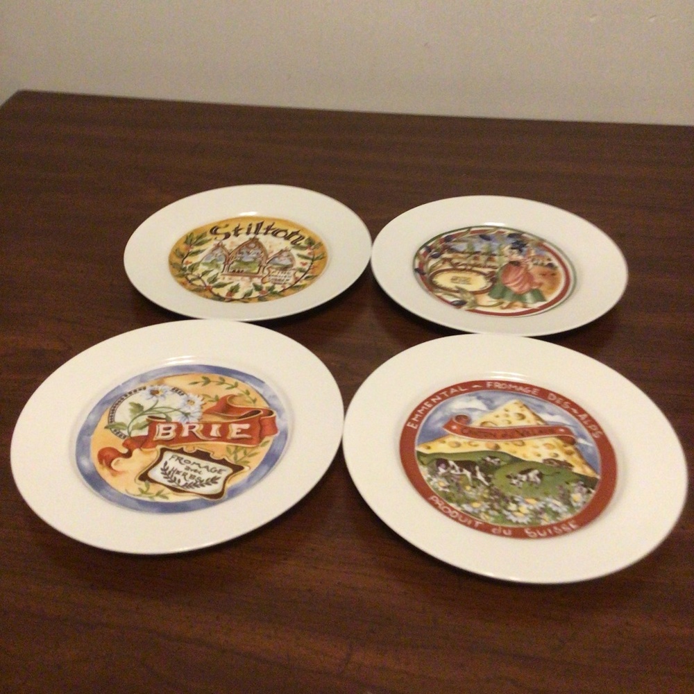 RESTORATION HARDWARE SET OF 4 CHEESE SIDE PLATES STILL IN THE BOX